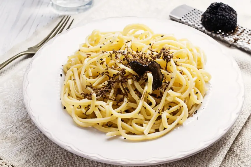 10 Most Popular Umbrian Dishes: A Journey Through Italy's Green Heart 2 Strangozzi