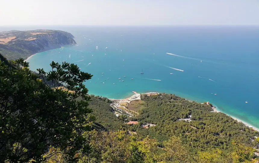 10 Best Italian Beaches for Partying: Get Ready to Dance Barefoot on the Sand! 16 Numana Alta, Le Marche