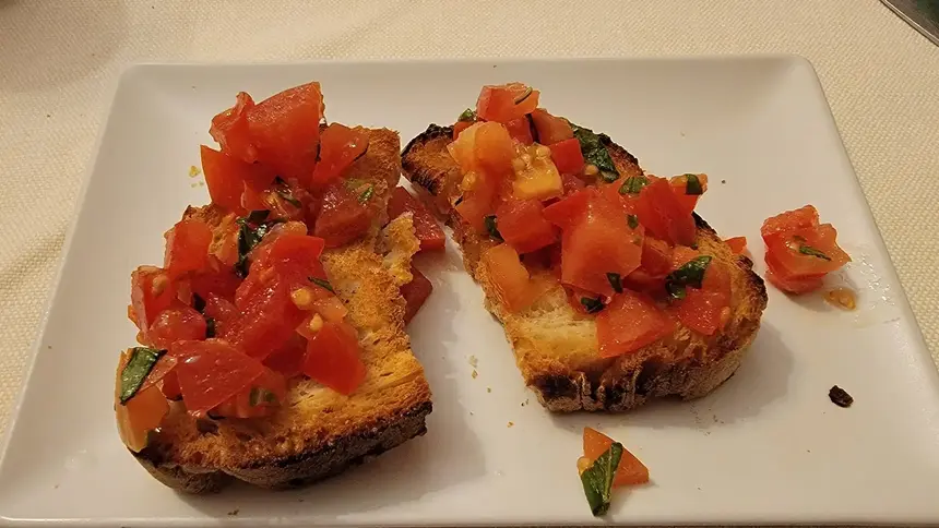6 Delicious Italian Appetizer Recipes to Kickstart Your Meal 2 bruschetta al pomodoro