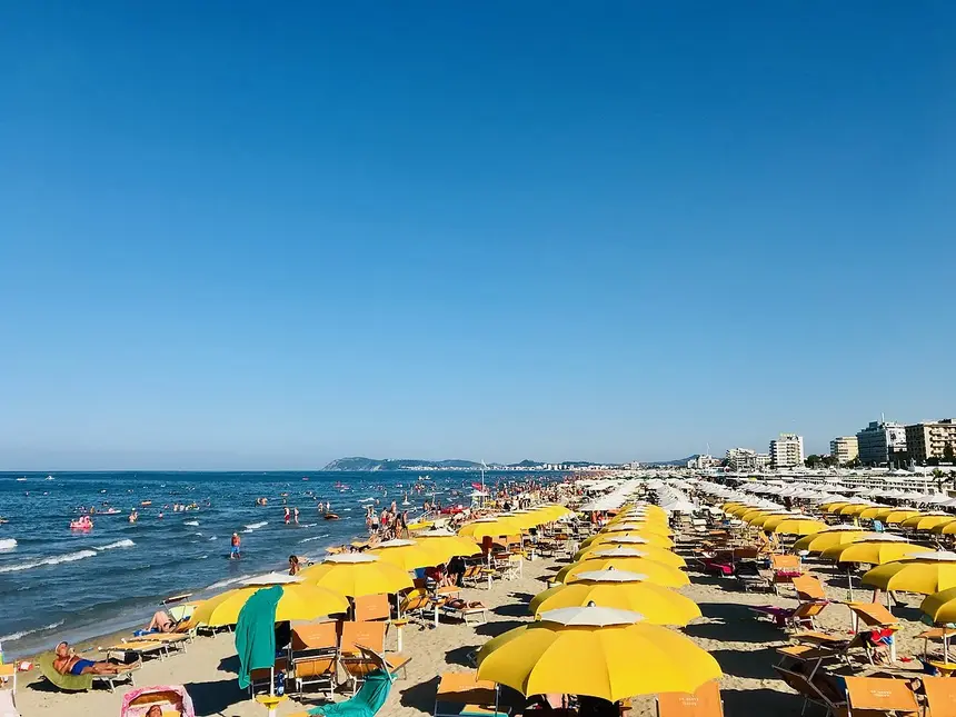 10 Best Italian Beaches for Partying: Get Ready to Dance Barefoot on the Sand! 18 riccione spiaggia